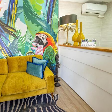 Hostal Romerito Малага Экстерьер фото